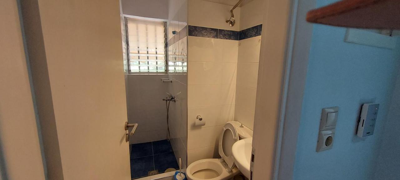 Oikika B10 Apartment Artemida  Ngoại thất bức ảnh