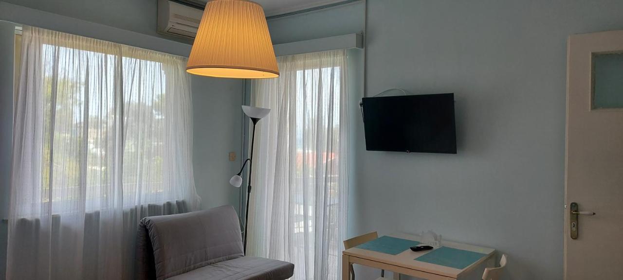 Oikika B10 Apartment Artemida  Ngoại thất bức ảnh