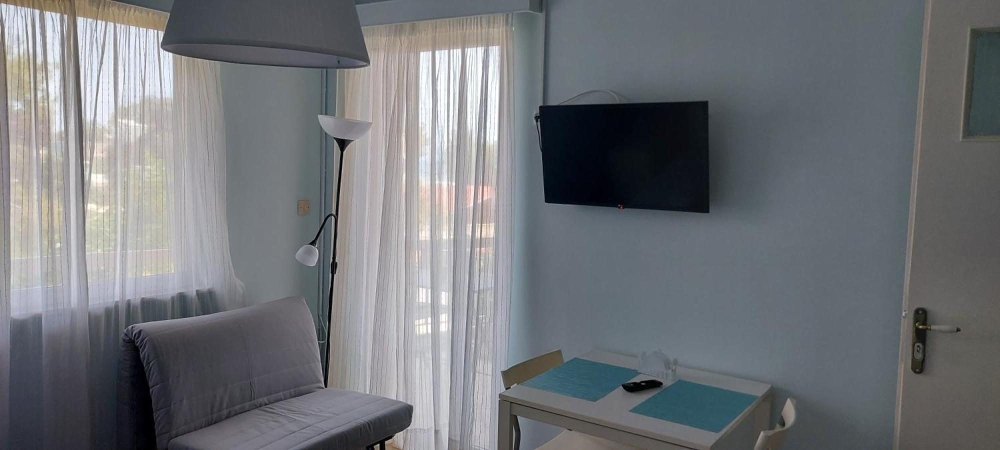 Oikika B10 Apartment Artemida  Ngoại thất bức ảnh